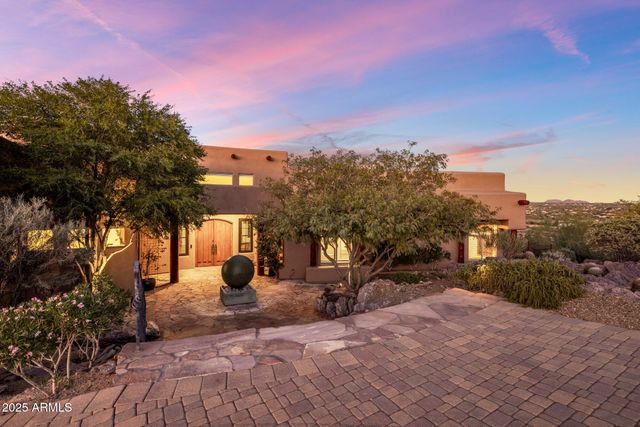 5040 E Rockaway Hills Drive, Cave Creek, AZ 85331