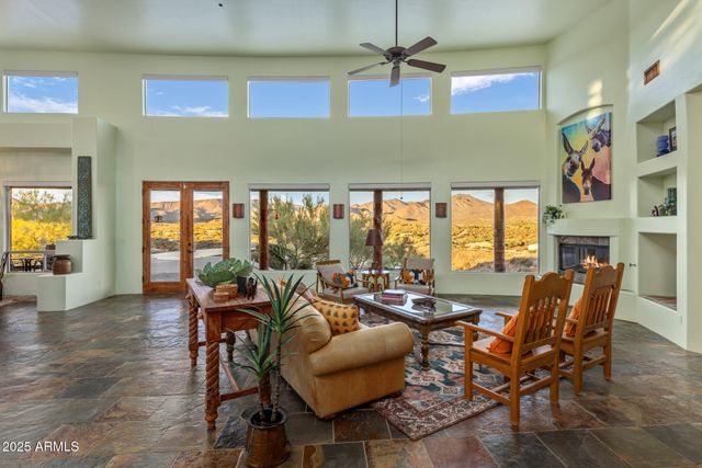 5040 E Rockaway Hills Drive, Cave Creek, AZ 85331