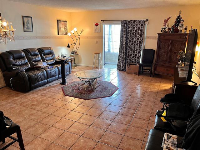 4851 NW 21st Street 105, Lauderhill, FL 33313