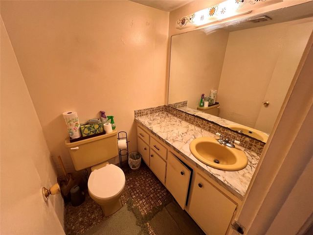 4851 NW 21st Street 105, Lauderhill, FL 33313