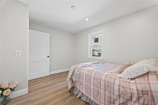 142 Wakefield Street, Rochester, NY 14621