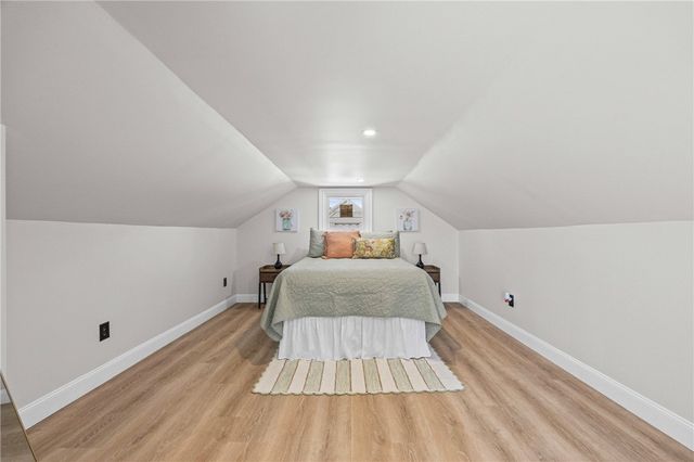 142 Wakefield Street, Rochester, NY 14621
