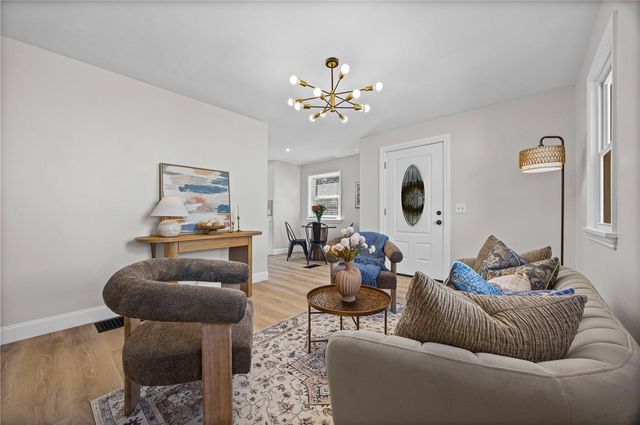 142 Wakefield Street, Rochester, NY 14621
