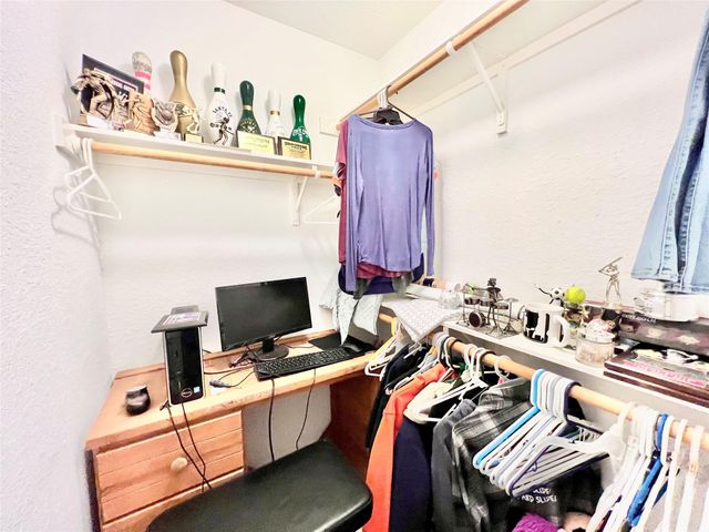 12117 11th Street, Santa Fe, TX 77510