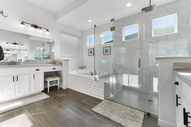 2233 Hoja Ave, New Braunfels, TX 78132