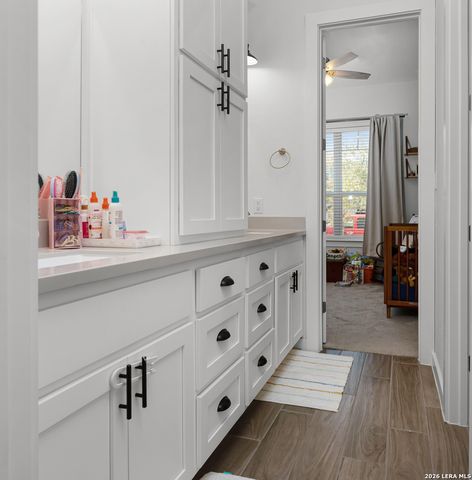 2233 Hoja Ave, New Braunfels, TX 78132