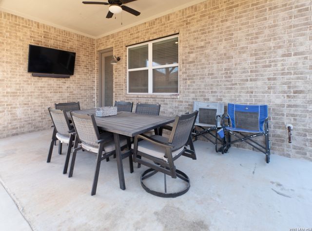 2233 Hoja Ave, New Braunfels, TX 78132