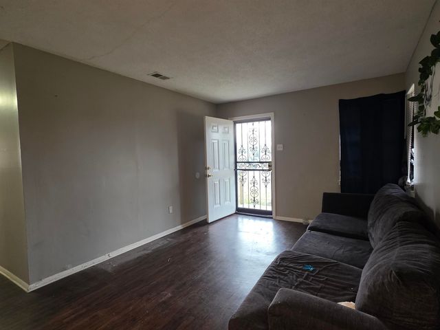 2352 VERDUN CV, Memphis, TN 38114