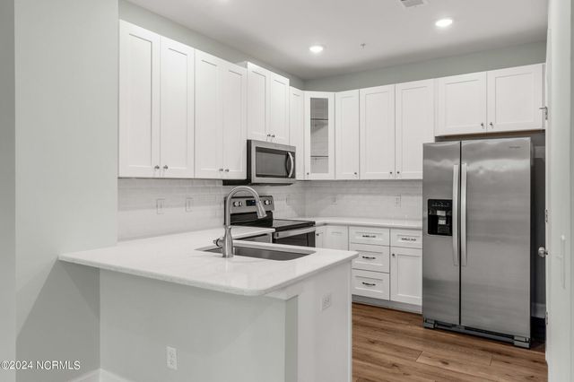 4203 River Road 201, Wilmington, NC 28412