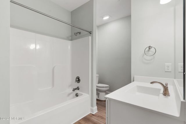 4203 River Road 201, Wilmington, NC 28412