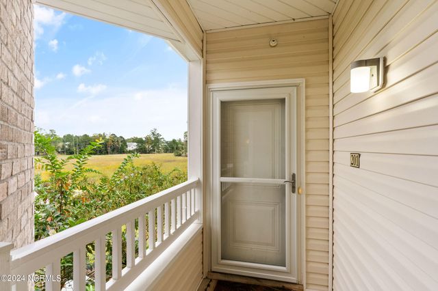 4203 River Road 201, Wilmington, NC 28412