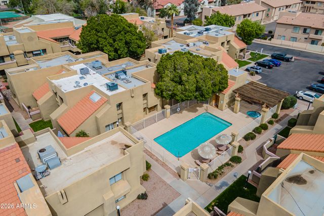 1432 W EMERALD Avenue 27, Mesa, AZ 85202