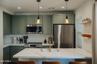 1432 W EMERALD Avenue 27, Mesa, AZ 85202