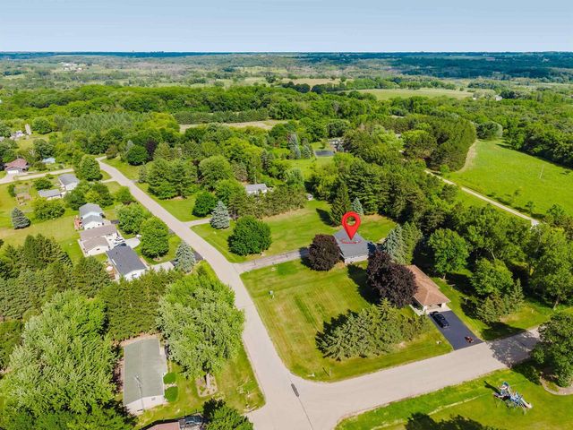 W685 MEADOW DRIVE, Green Lake, WI 54941