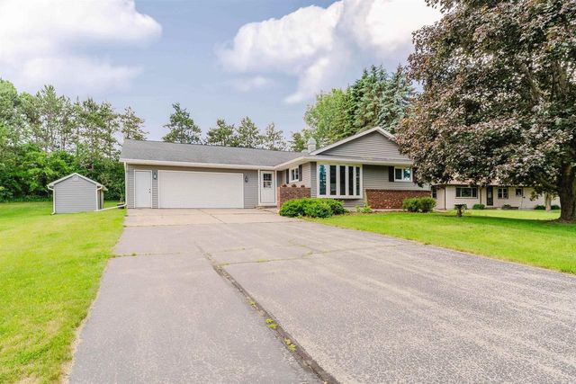 W685 MEADOW DRIVE, Green Lake, WI 54941
