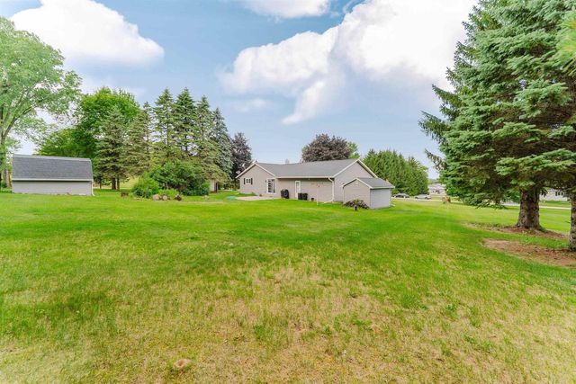W685 MEADOW DRIVE, Green Lake, WI 54941