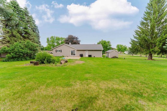 W685 MEADOW DRIVE, Green Lake, WI 54941
