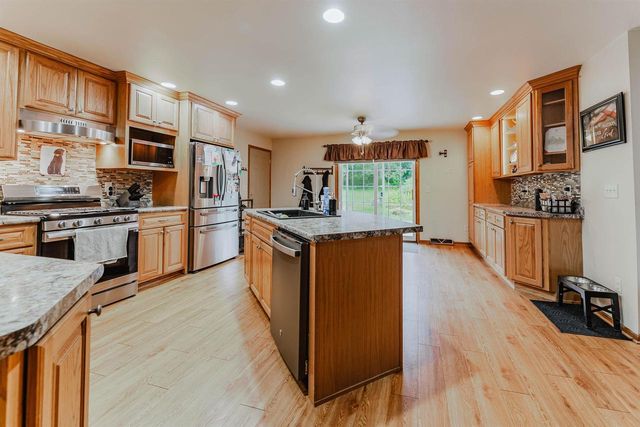 W685 MEADOW DRIVE, Green Lake, WI 54941