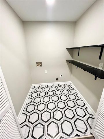 949 Pennsylvania Run, Lawrenceville, GA 30043