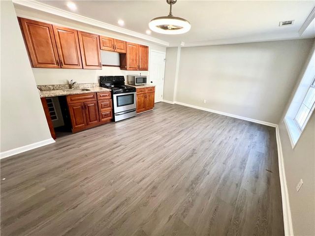 949 Pennsylvania Run, Lawrenceville, GA 30043