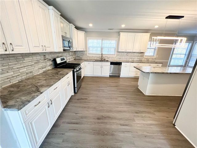 949 Pennsylvania Run, Lawrenceville, GA 30043