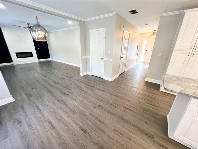 949 Pennsylvania Run, Lawrenceville, GA 30043