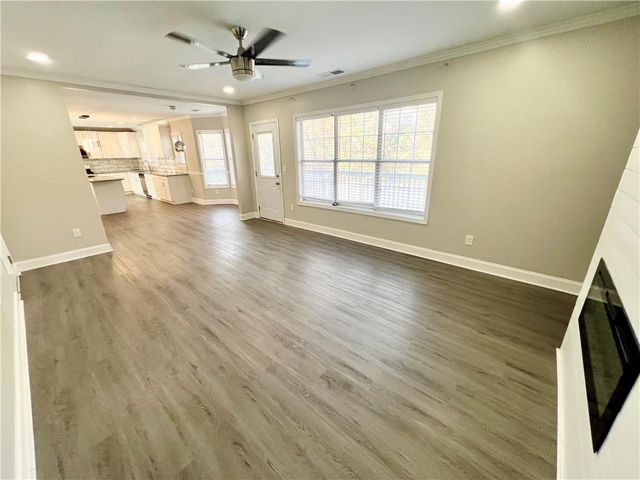 949 Pennsylvania Run, Lawrenceville, GA 30043