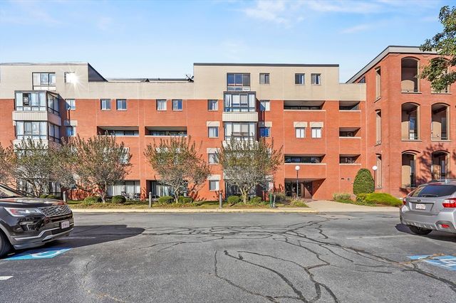 96 Old Colony Avenue 158, Taunton, MA 02718