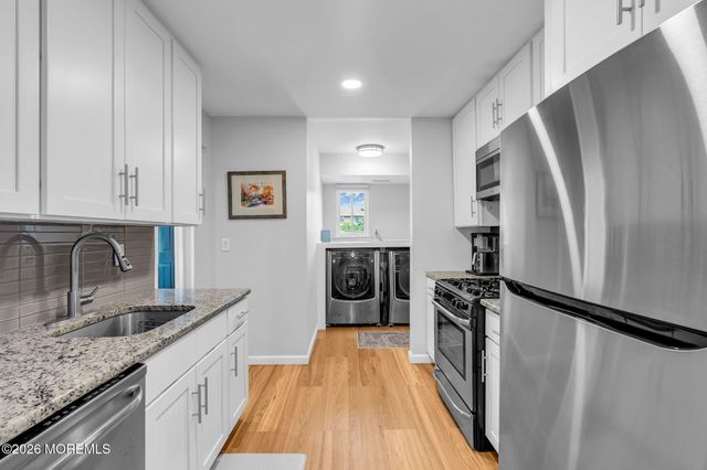 6 Swallow Lane, Howell, NJ 07731