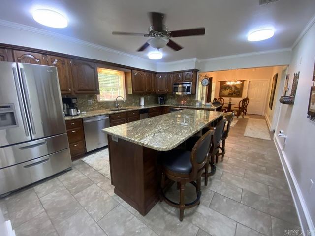 1403 South Mena Street, Mena, AR 71953