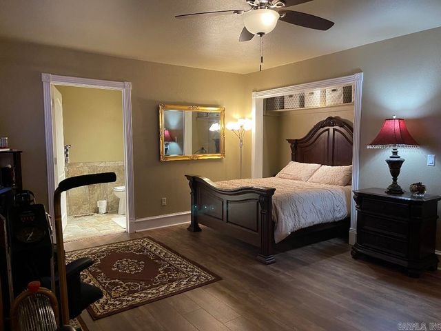 1403 South Mena Street, Mena, AR 71953