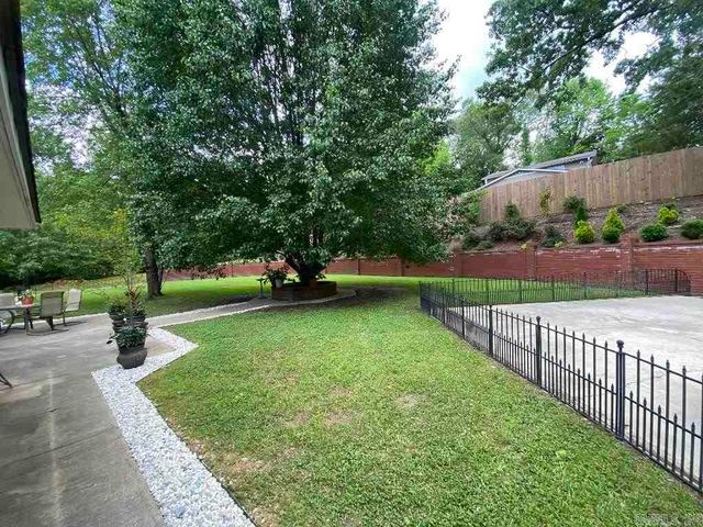 1403 South Mena Street, Mena, AR 71953