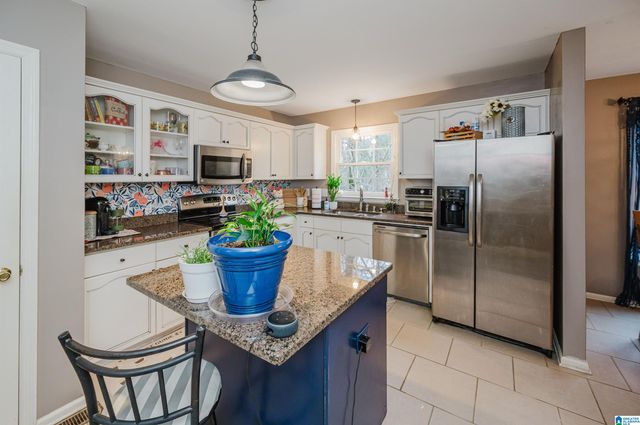 1860 RUSSET HILL CIRCLE, Hoover, AL 35244