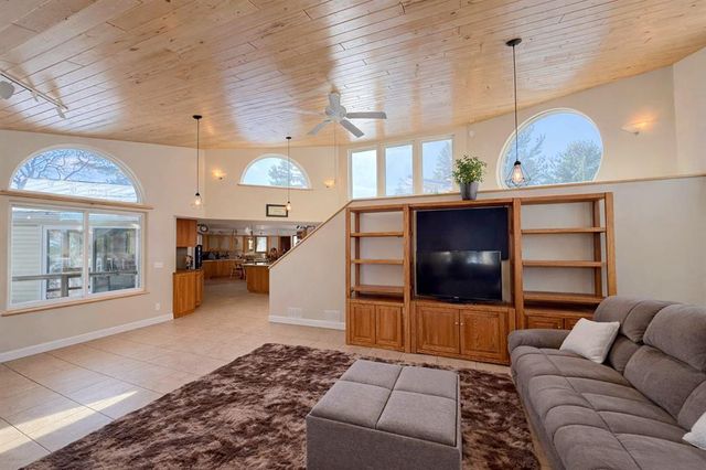 19524 74th Avenue, Chippewa Falls, WI 54729