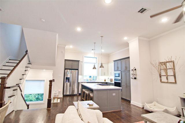 1806 Colonel Forbins Drive, Houston, TX 77043