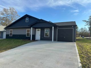 380 Edgefield Street, Chesnee, SC 29323