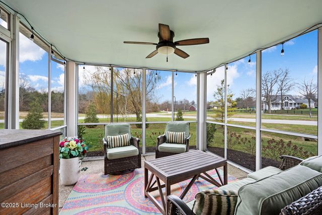 3400 Eastbrook Dr, La Grange, KY 40031