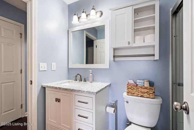 3400 Eastbrook Dr, La Grange, KY 40031