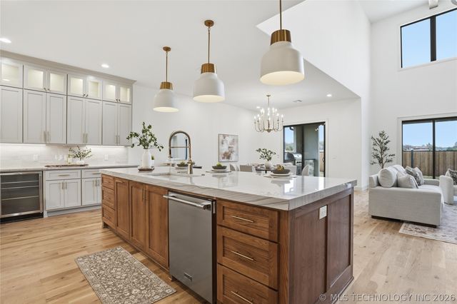 12029 S Vandalia Avenue, Tulsa, OK 74137