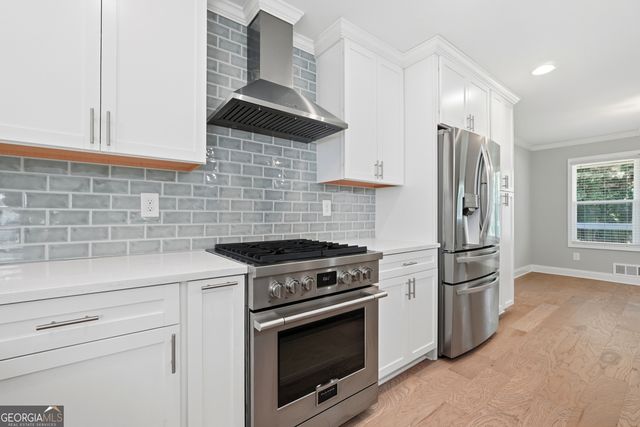 880 The Circle, Lawrenceville, GA 30043