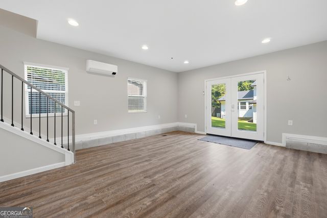 880 The Circle, Lawrenceville, GA 30043