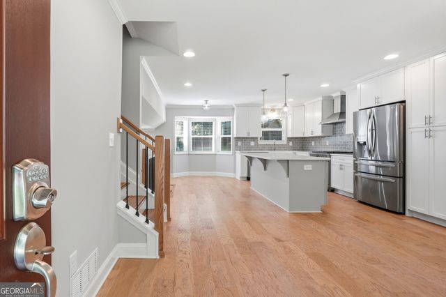 880 The Circle, Lawrenceville, GA 30043