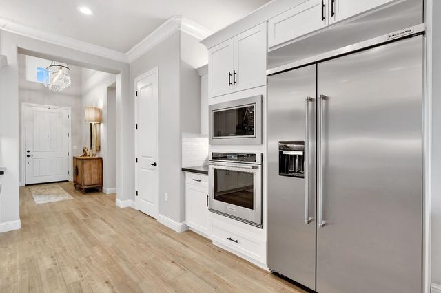 2857 E Beech Tree Drive, Fresno, CA 93730