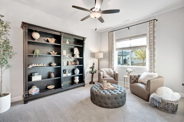 2857 E Beech Tree Drive, Fresno, CA 93730