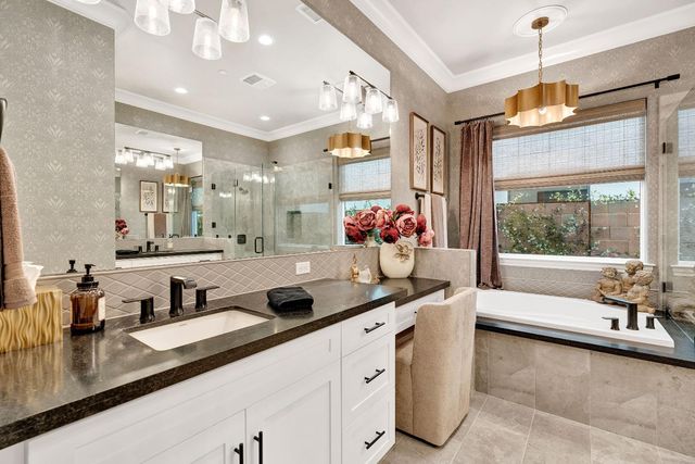 2857 E Beech Tree Drive, Fresno, CA 93730