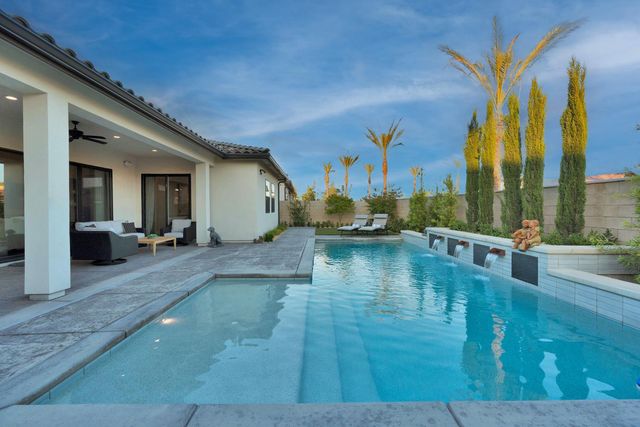 2857 E Beech Tree Drive, Fresno, CA 93730