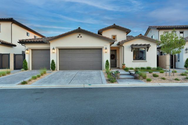 2857 E Beech Tree Drive, Fresno, CA 93730
