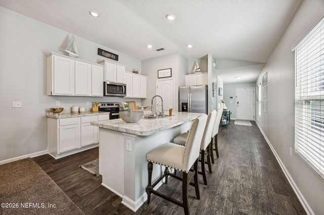 7856 MEADOW WALK Lane, Jacksonville, FL 32256