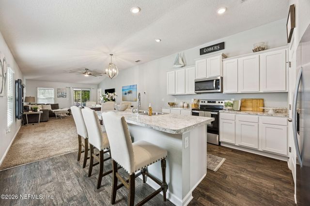 7856 MEADOW WALK Lane, Jacksonville, FL 32256