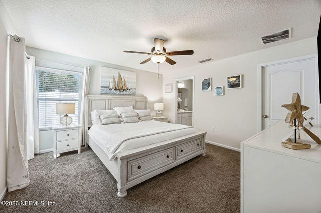 7856 MEADOW WALK Lane, Jacksonville, FL 32256